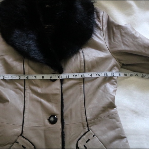 Leather coat - Picture 3 of 7